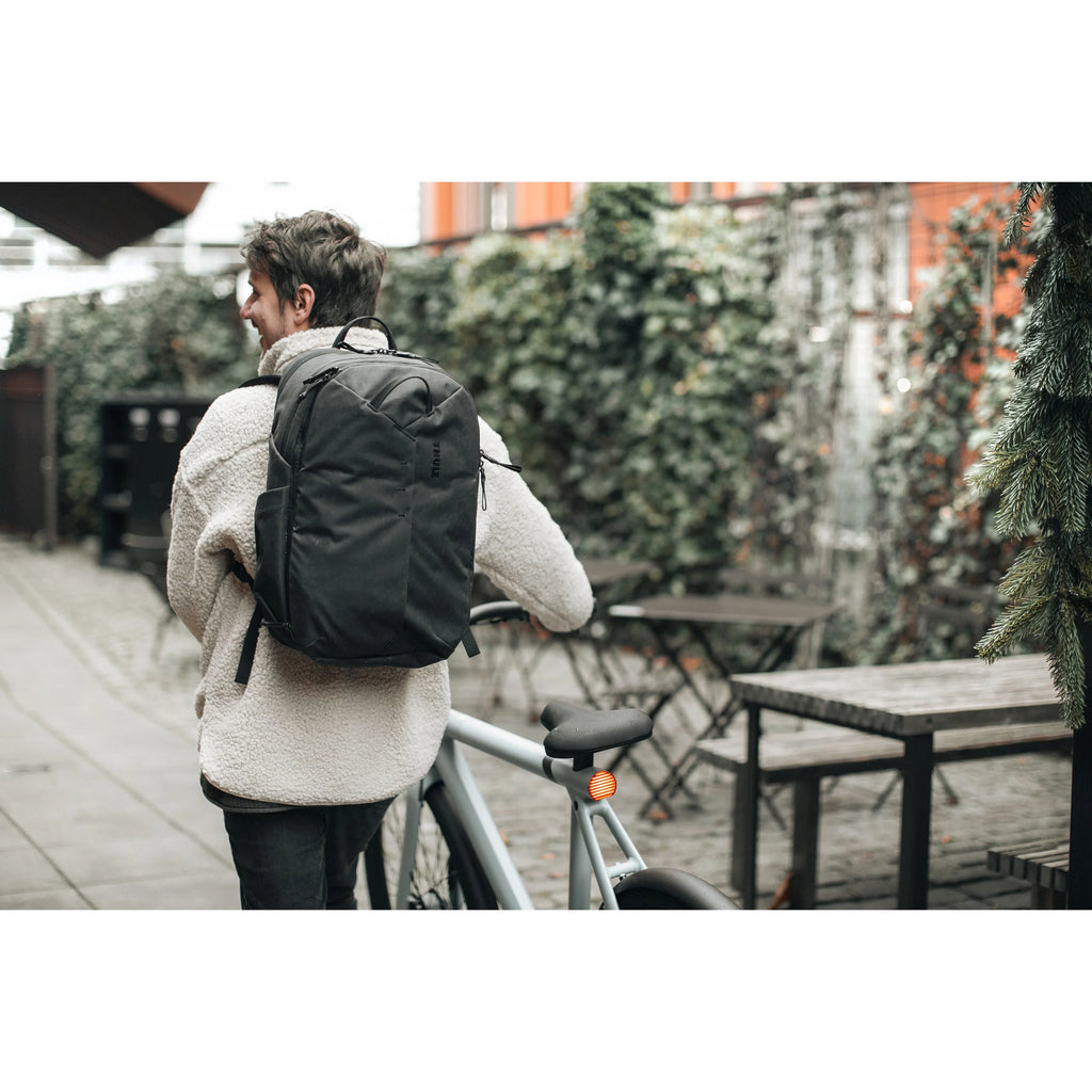 Black Carrying Case Backpack for 12.9" to 16" MacBook A728919