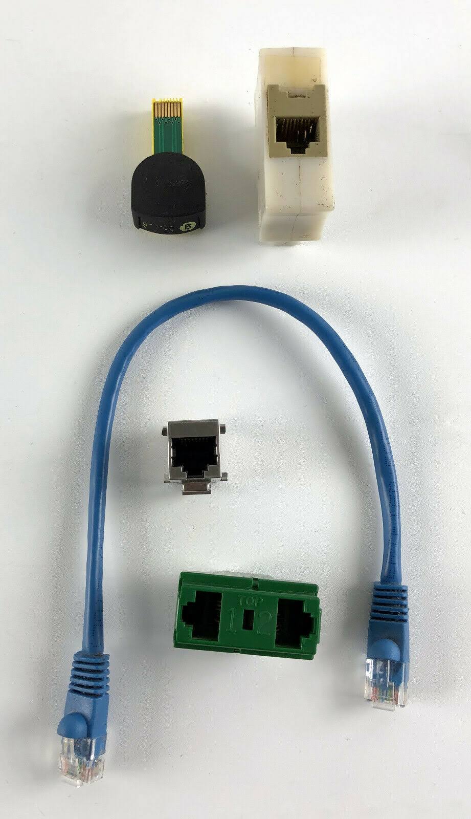 Hand-Held Cable Tester O1018