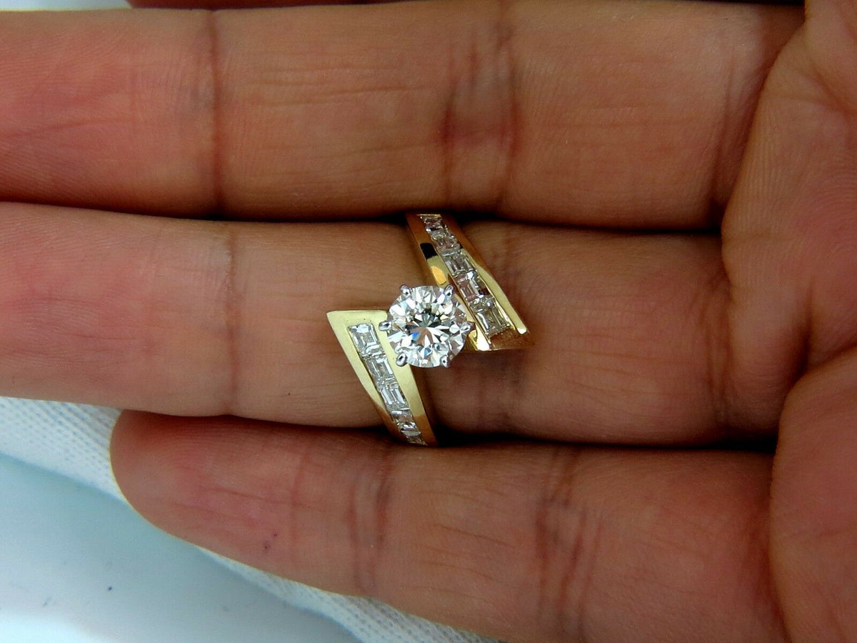 14KT Diamond Crossover Ring I929684