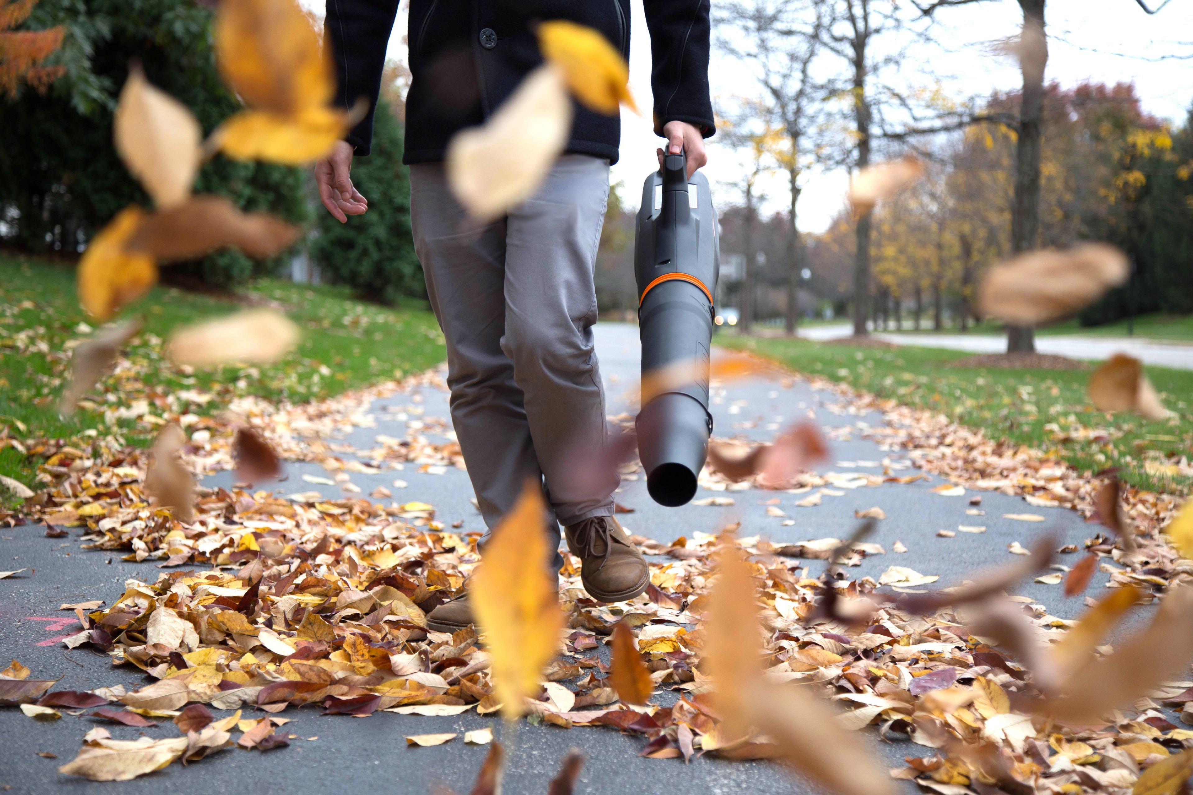 40V Max 480 CFM Cordless Brushless Leaf Blower J87644