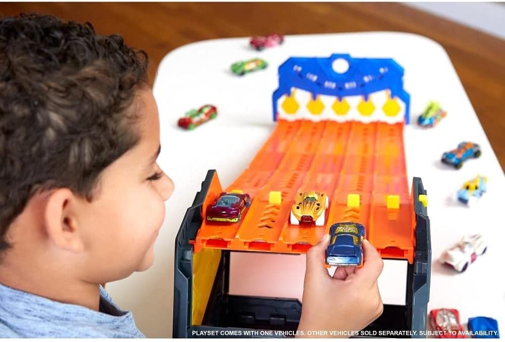 Hot Wheels Trackset Toy Cars and Trucks Z7078