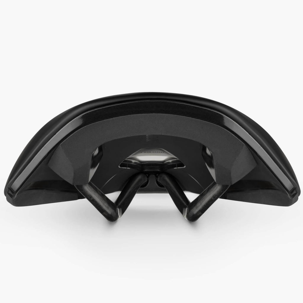 Black Saddle 140mm O5947