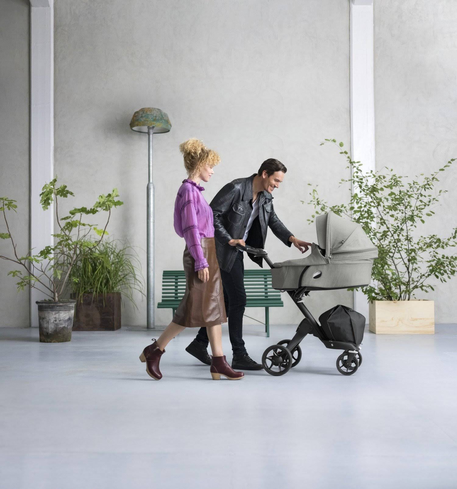 Carry Cot Lotus Pink V84460