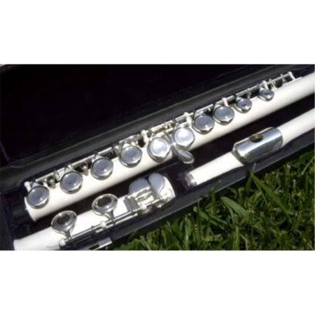 White Concert Band C Flute with Case O755087