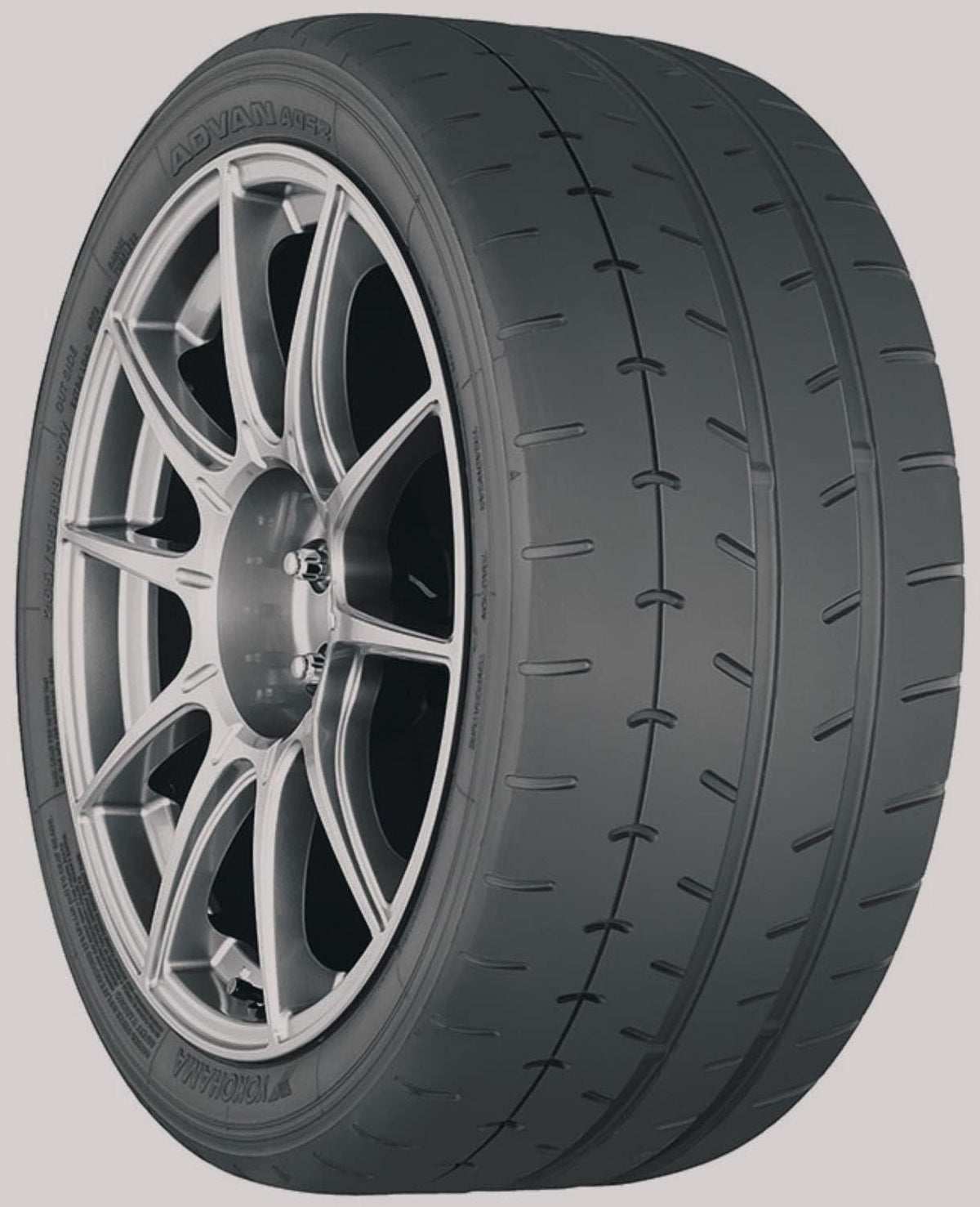 255/40R18 99Y Tire V162