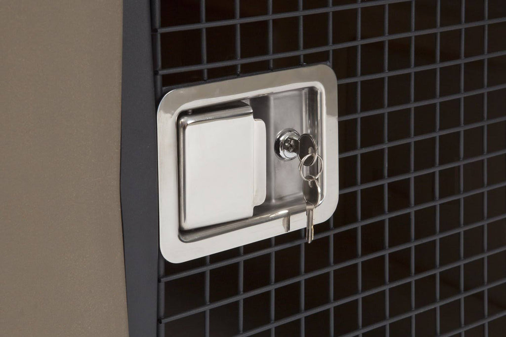 Blue Framed Door Kennel Z959